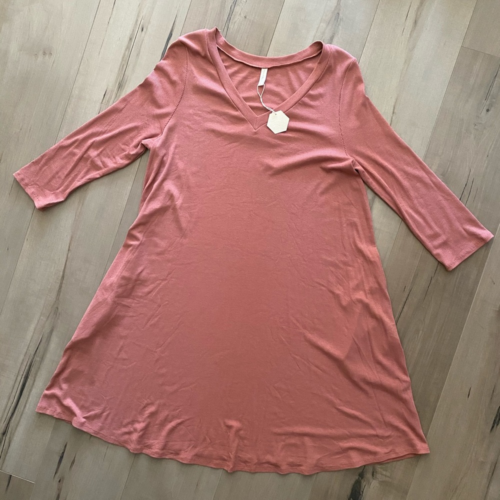 NWT Lightweight Ribbed V-Neck Dress